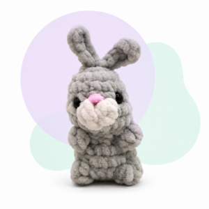Króliczek Klapousek – szydełkowa maskotka 11 cm