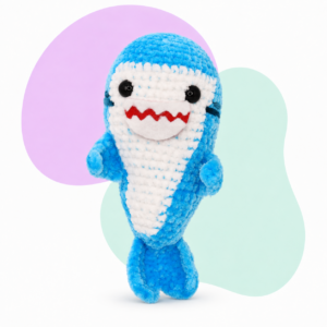 Rekin Ząbek – szydełkowa maskotka 20 cm