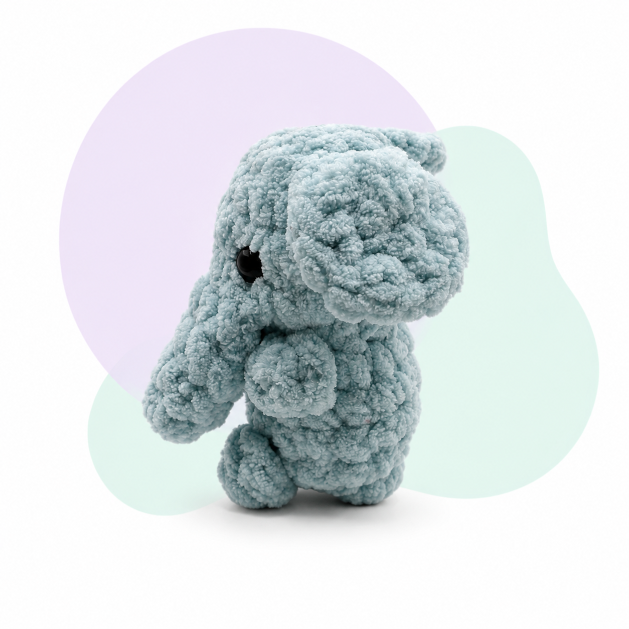 Słonik Chmurek – szydełkowa maskotka z opcją zawieszki, 11 cm